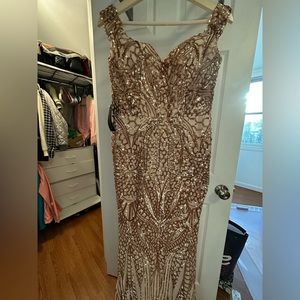 Gold sequin mermaid body con dress